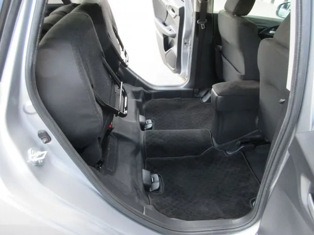 ホンダ　シャトル　ハイブリッド　４ＷＤ