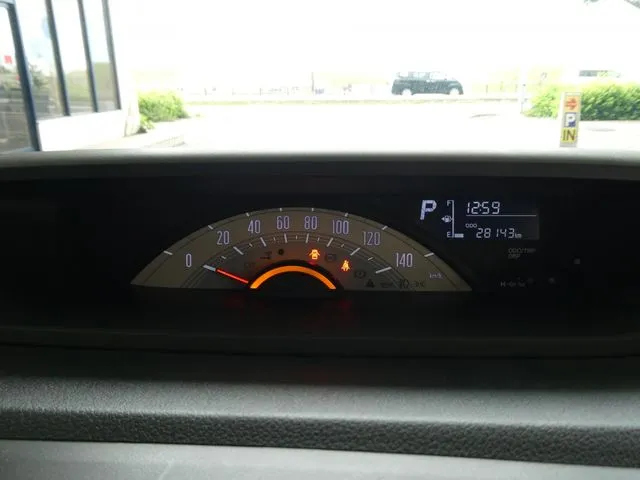 ムーヴ　キャンバス（ダイハツ）の車両写真