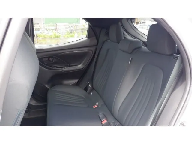 トヨタ ヤリス ハイブリッド