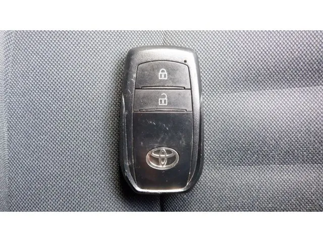 トヨタ ヤリス ハイブリッド