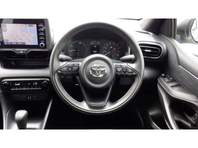 トヨタ ヤリス ハイブリッド