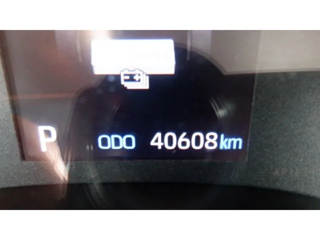 トヨタ ヤリス ハイブリッド