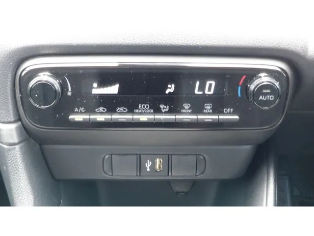 トヨタ ヤリス ハイブリッド