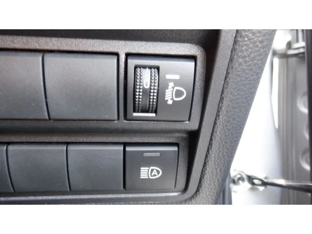 トヨタ ヤリス ハイブリッド