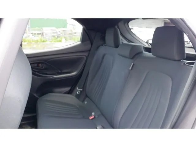 トヨタ ヤリス ハイブリッド