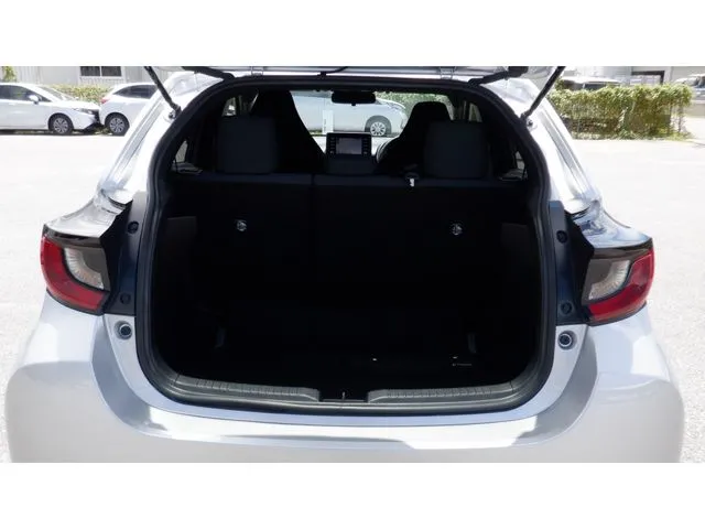 トヨタ ヤリス ハイブリッド