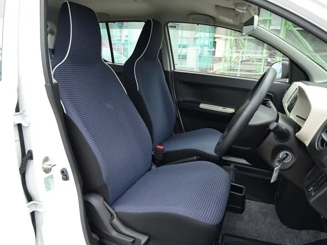 アルト　４ＷＤ（スズキ）の車両写真