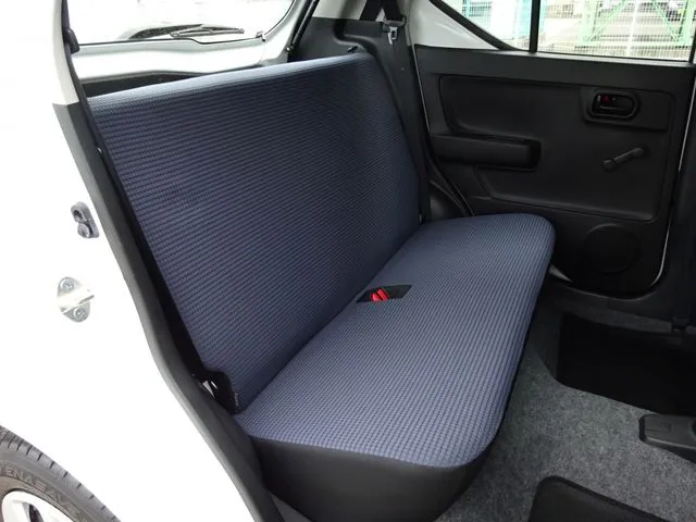 アルト　４ＷＤ（スズキ）の車両写真