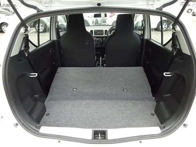 アルト　４ＷＤ（スズキ）の車両写真