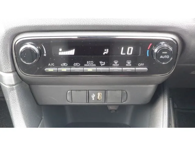 トヨタ ヤリス ハイブリッド