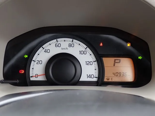 アルト　４ＷＤ（スズキ）の車両写真