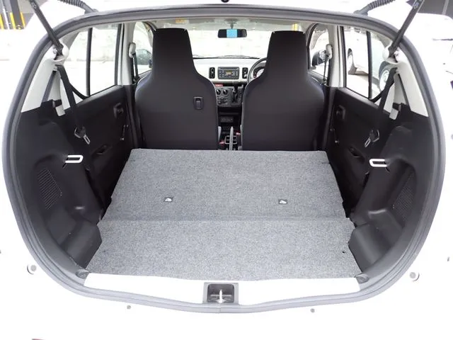 アルト　４ＷＤ（スズキ）の車両写真