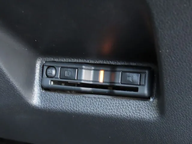 シャトル ハイブリッド(ホンダ)の車両写真