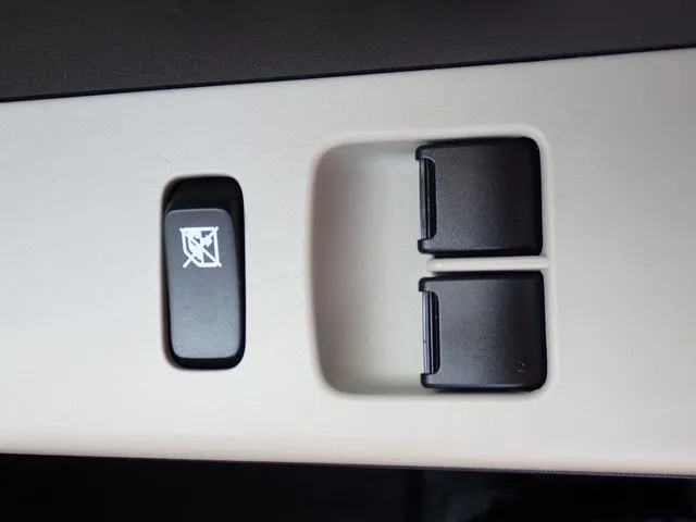 スズキ　アルト　４ＷＤ