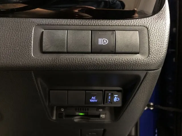 トヨタ　アクア