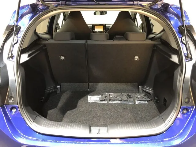 トヨタ　アクア