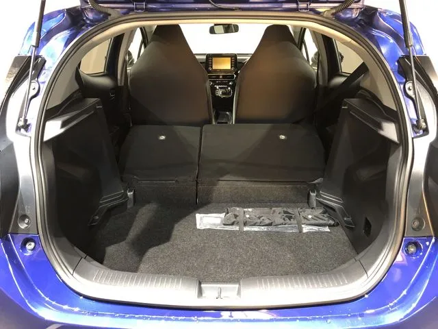 トヨタ　アクア