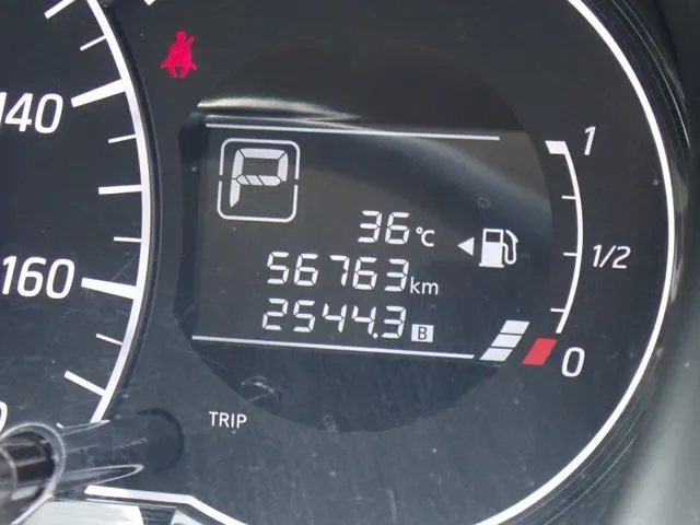 ノート（ニッサン）の車両写真