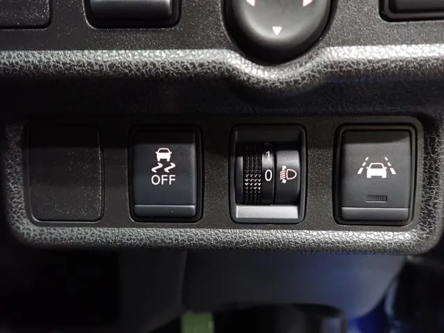 ニッサン　ノート