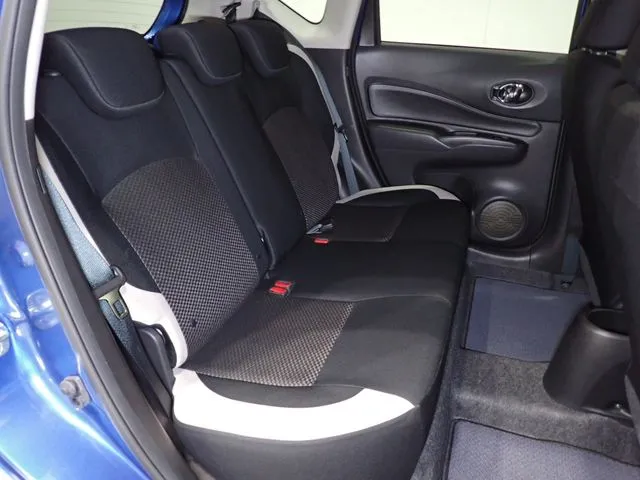 ニッサン　ノート