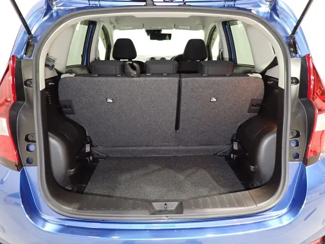 ニッサン　ノート