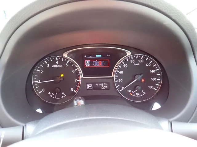 ニッサン　ティアナ