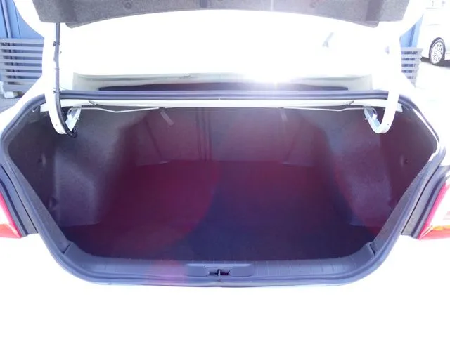 ニッサン　ティアナ