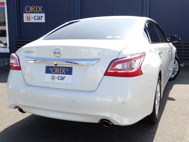 ニッサン　ティアナ