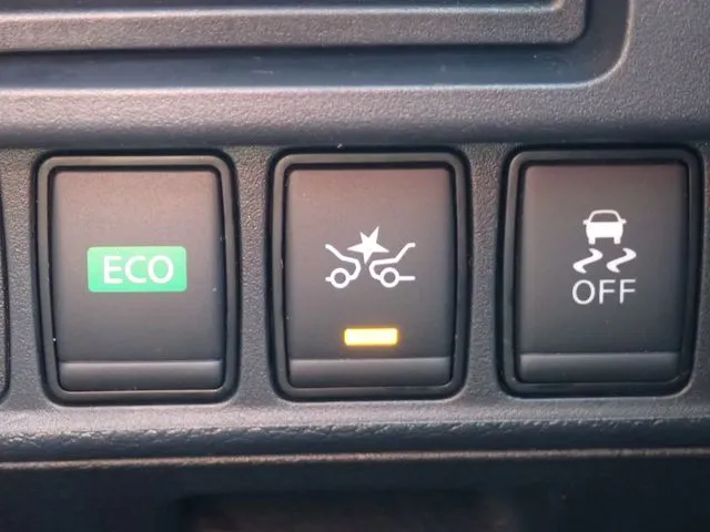 ニッサン　ティアナ