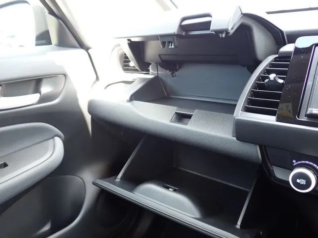 ホンダ　フィット　ｅ：ＨＥＶ