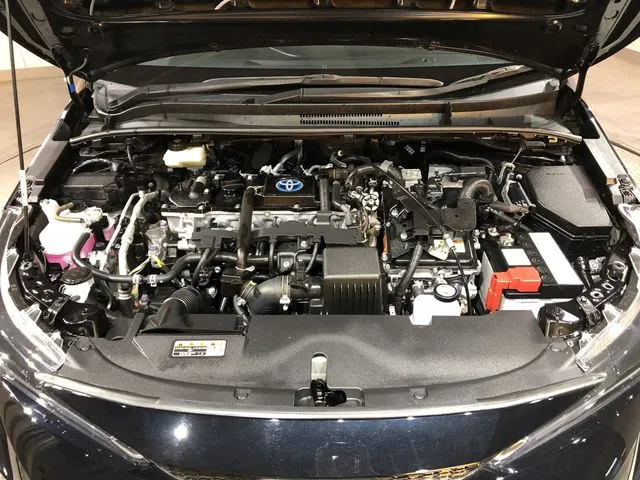 トヨタ　カローラ　ツーリング　ハイブリッド