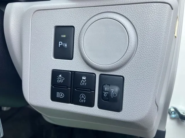 ダイハツ　ミラ　イース