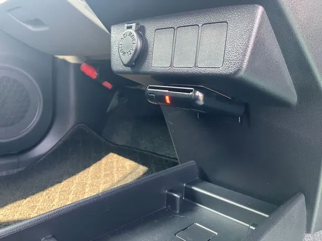 ダイハツ　ミラ　イース