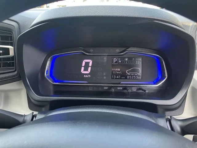 ダイハツ　ミラ　イース