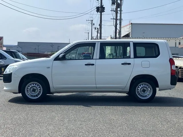 トヨタ　サクシードバン　４ＷＤ