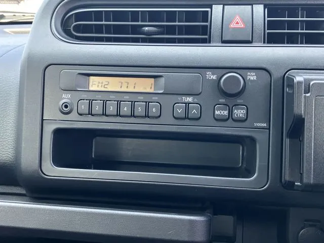 トヨタ　サクシードバン　４ＷＤ