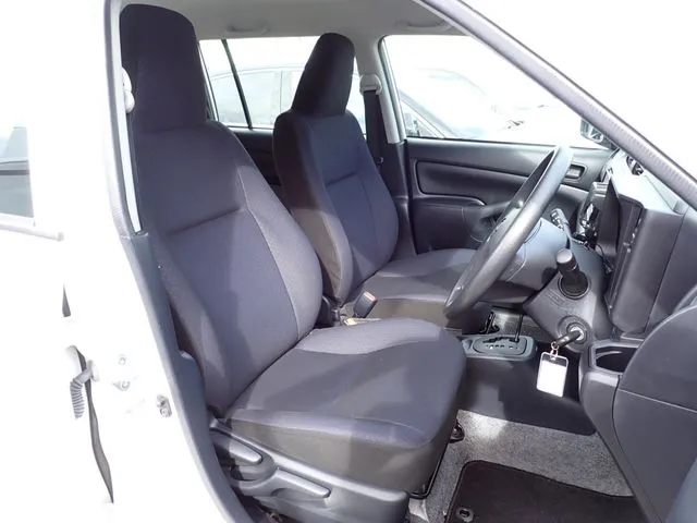 プロボックスバン　２ＷＤ（トヨタ）の車両写真