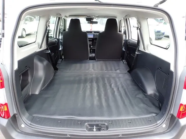 プロボックスバン　２ＷＤ（トヨタ）の車両写真