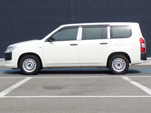 プロボックスバン　２ＷＤ（トヨタ）の車両写真