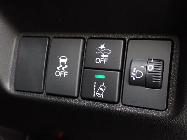 ホンダ　シャトル　ハイブリッド