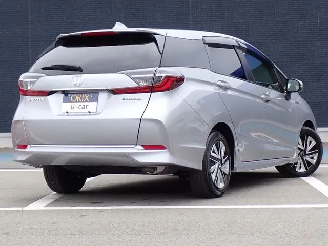 ホンダ　シャトル　ハイブリッド