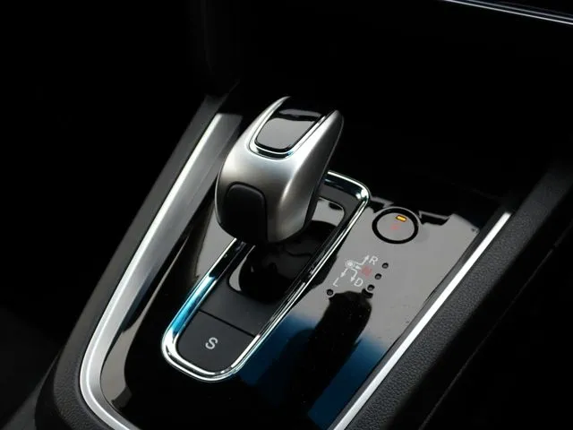 ホンダ　シャトル　ハイブリッド