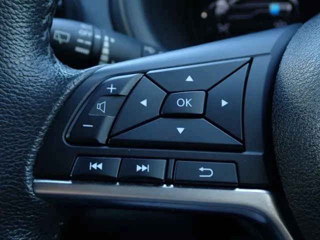 ニッサン　キックス