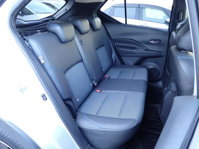 ニッサン　キックス