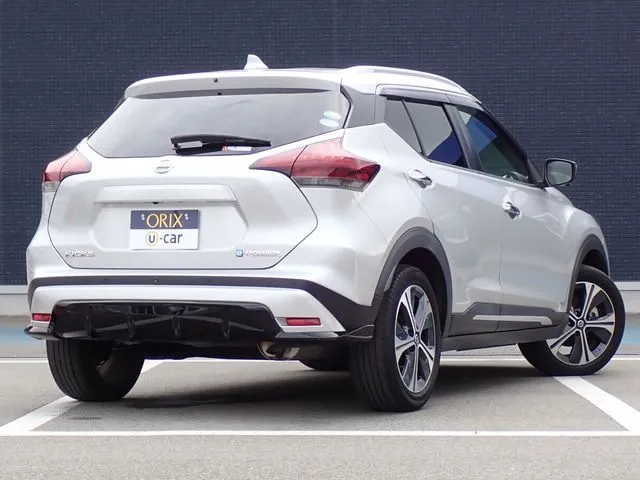 ニッサン　キックス