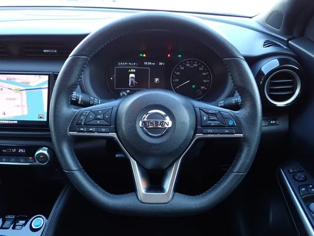 ニッサン　キックス