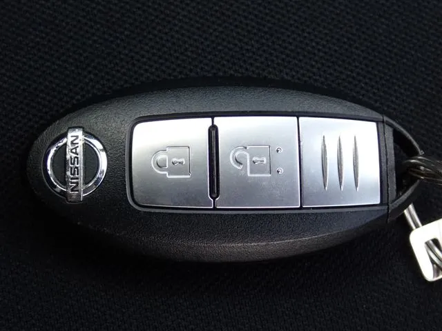 ニッサン　ノート