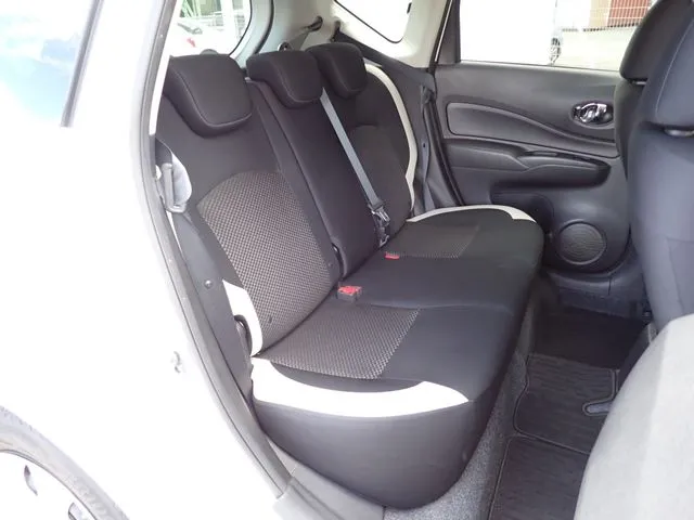 ニッサン　ノート