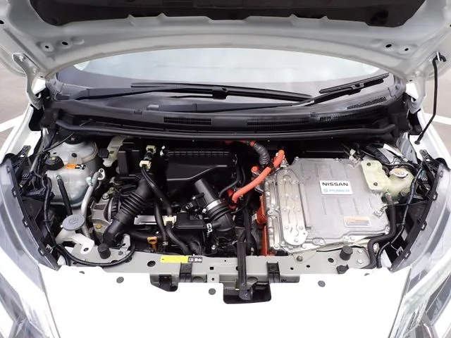 ニッサン　ノート