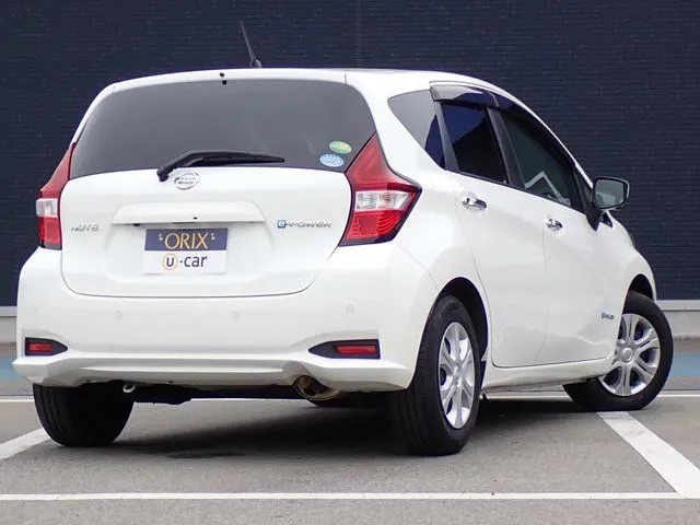 ニッサン　ノート